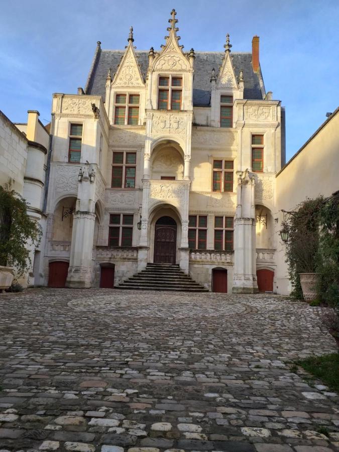 Appartement au calme, avec parc privé, 50m du tram Tours Exterior foto