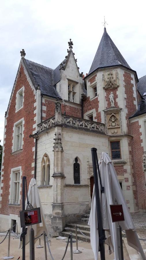 Appartement au calme, avec parc privé, 50m du tram Tours Exterior foto